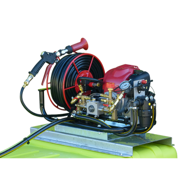 SpotPro 400L hose reel, Honda GX35 engine and Commando pump close up